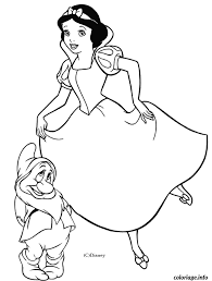 Blanche neige est une princesse qui a été contrainte de se réfugier dans une petite maison au beau m. Coloriage Blanche Neige Et Timide Dessin Blanche Neige A Imprimer