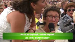 Gäster denna blåsiga måndagskväll var kikki danielsson, anna bergendahl, eric saade, hanna ferm och liam liamoo cacatian thomassen. Lotta Engberg Barfotavisan Lotta Pa Liseberg Tv4 By Tv4