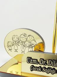 Cocuk Doktoruna Ozel Masa Isimlik