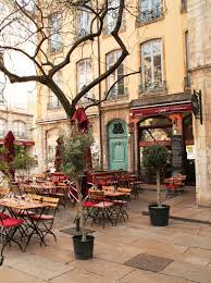 Outdoor French Cafe So Loved Eating A Such Quaint Little Places Like This While In Europe Sigh Cafe Francais Cafe En Plein Air Terrasse Paris