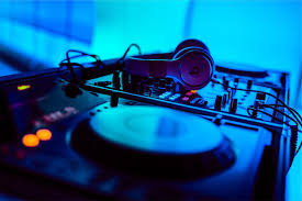 You might know him to become a global superstar before his 18th birthday. If You Are A Beginner In Dj World This Guide Will Help You Choose The Best Equipment For You Weed Scrc