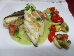Oggi sia primo che secondo: Palamita Alla Mediterranea Con Un Piccolo Intruso Sarde E Finocchietto