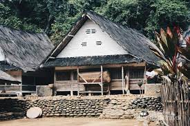 Gambar rumah adat kartun hitam putih surat kabar. Uniknya Kampung Naga Di Tasikmalaya