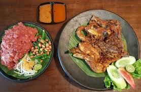 Kenikmatan ayam taliwang khas lombok tidak bisa ditolak. Ayam Taliwang Warisan Kuliner Khas Lombok Merahputih