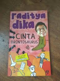 Buku Cinta Brontosaurus Raditya Dika Buku Alat Tulis Buku Di Carousell