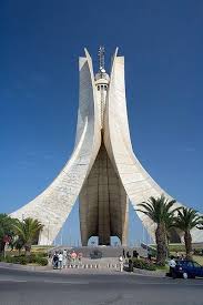 يسعدني اليوم ان اخذكم الى مكان يعشقه كل الجزائريين. Ù…Ù‚Ø§Ù… Ø§Ù„Ø´Ù‡ÙŠØ¯