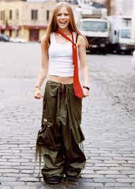 Flames music video out now youtu.be/an0b0vvqcmy. Unitedforavril Twitter à²¨à²² à²² Avril Lavigne Talking About The Avrillavigne From 2000s I Have A Side Of Me That Still Loves To Skateboard Dirtbike Get Tattooed Drink Beer Barbecue There S A Side