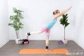 Fitness routinenfitness tipps7 minuten workoutzuhause trainierentraining zu hausefitnessübungen zu hausebauchmuskelnnackenschmerzenfaszien. 44 Effektive Bauch Beine Po Ubungen Fur Zuhause Furs Bbp Training