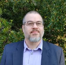 Coach Bio: Simon Holzapfel