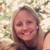 Ella Barlow's Instagram, Twitter & Facebook