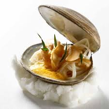 Izakaya Japanisches Restaurant Mit Bar In Der Innenstadt Hamburg Creme Guides Japanisches Restaurant Kulinarisch Delikatessen