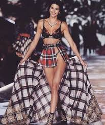 Pin By Roza On Victoria Secret Fashion Shows Victoria Secret Fashion Show Vs Fashion Shows Victoria Secret Fashion