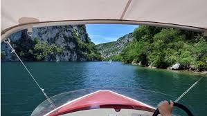 Decouvrez Le Verdon En Bateau Electrique Gorges De Verdon Verdon Bateau