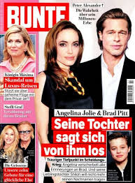 Thomas seitel ist heute morgen um 5 uhr g3st0rb3n. Helene Fischer Magazine Cover Photos List Of Magazine Covers Featuring Helene Fischer Famousfix