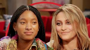Meanwhile, she struck up a relationship with musician michael snoddy, which ended by early 2017. Paris Jackson Tells Willow Smith She S Still Figuring Out Her Sexuality Them