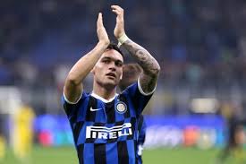 This page contains information about a player's detailed stats. Fc Barcelona Lautaro Martinez Inter Mailand Fordert 90 Mio Und Zwei Spieler