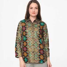 Banyaknya model baju batik wanita saat ini memberikan pilihan bagi para wanita menyesuaikan preferensi modenya. 30 Model Baju Batik Wanita Kantor Modern Lengan Panjang