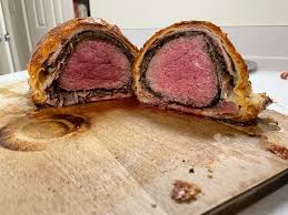 Beef Wellington I made for my wife for valentines : r/FoodPorn