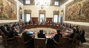Il nuovo premier, durante l'incontro, ha lanciato un monito alla sua squadra, definendo la linea che l'esecutivo sarà tenuto a seguire. Primo Consiglio Dei Ministri Del Governo Draghi Sputnik Italia