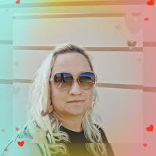 Tamara Mesarec in minsken