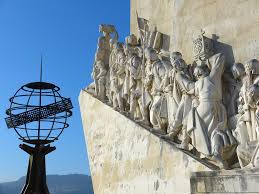Construído às margens do rio tejo, o padrão dos descobrimentos é um imponente monumento da região de belém em lisboa, grandioso não só pela sua arquitetura, mas pelo significado que carrega. Padrao Dos Descobrimentos Denkmal Kostenloses Foto Auf Pixabay