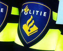 Sinds maandag wordt met man en macht naar hem gezocht, vooral in een bos bij maasmechelen, vlak over de grens bij geleen. Politie Krijgt Valse Melding Van Vermiste Belgische Militair Conings Op Selwerderhof Oog Radio En Televisie