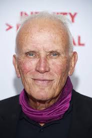 A new #robocop movie is coming named 'RoboCop Returns” and will serve as a  direct sequel to the 1987 film. 😱🤖👮