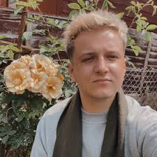 Hey, my name is Eric! I'm 24