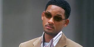 Exclusive: Mary Holland Talks Netflix's Senior Year and Working With Rebel  Wilson