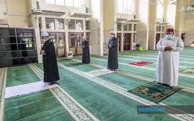 Di tempoh lockdown masjid ini, percayalah allah berikan ganjaran setimpal atau lebih buat kita yg solat berjemaah di rumah. Bernama Pulau Pinang Benar Solat Fardu Berjemaah Di Masjid Dan Surau Terhad Tiga Jemaah Jheaipp