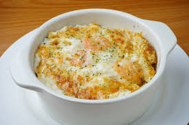Les Amateurs De Fruits De Mer Adoreront Ce Gratin De Crevettes Petoncles Et Chou Fleur In 2020 Shrimp Au Gratin Au Gratin Recipes Shrimp Au Gratin Recipe