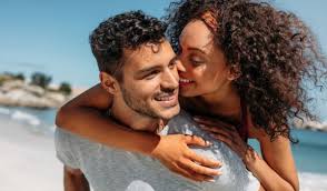 If you're looking for the best birthday gifts for boyfriend, then an experience is what you need. 10 Best Gifts To Give Your Boyfriend On Your 3 Year Anniversary And The Important Things