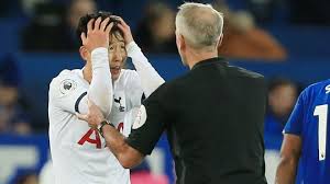 Spurs appeal son red card for gomes tackle. Tottenham Appeal Against Son Heung Min S Red Card In Defeat By Chelsea Bbc Sport