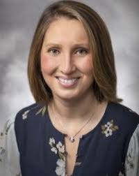 Dr. Daisy León-Martínez said that when she was practicing in Connecticut,  she saw many gaps in the health care safety net firsthand. “The health care  system is currently not built to be