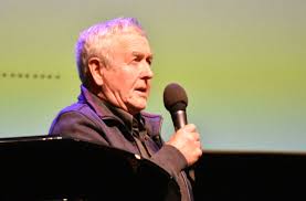 Triveleg gjenhør frå revymiljøet