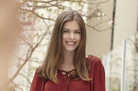 Run your fingers through your hair to finish. Blow Dry Hair Different Ways You Can Style Hair With A Blow Dryer