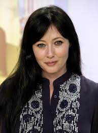Schon früh zeigte sich ihr interesse für die schauspielerei. Beverly Hills 90210 Star Brustkrebs Bei Shannen Doherty Schauspielerin Verklagt Ex Management Augsburger Allgemeine