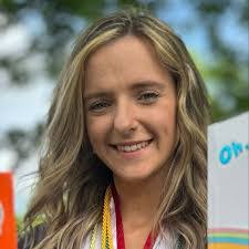 Cecilia Reyna's Instagram, Twitter & Facebook