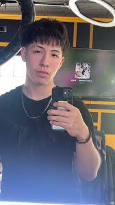 someone tell my barber that i missed him🫂 #chicago @CINTHECUT💈