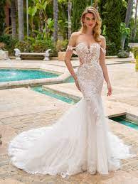 Explore a variety of wedding dresses at theknot.com. Elegant Wedding Dresses The Enzoani Collection Enzoani Enzoani