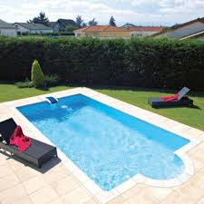 mini piscines 20 modeles maxi plaisir pour petits jardins et petits budgets petite piscine petits jardins mini piscine