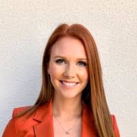 Alexis Metz's Instagram, Twitter & Facebook