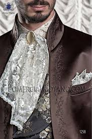 Grammatisch, dieses wort handkerchiefs ist ein substantive, genauer gesagt, ein noun formen. Elfenbeinweisse Plastron Krawatte Mit Taschentuch On