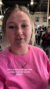 Meredith Nunley's Instagram, Twitter & Facebook