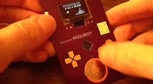 Want to know what the hottest business card alternatives are? 26 Creative Business Card Alternatives You Will Never Forget