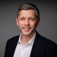 Bill Denyer's Instagram, Twitter & Facebook