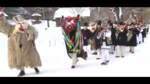 Obiceiuri Uraturi Si Datini De Anul Nou Din Bucovina 2016 2017 Youtube