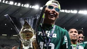 Jogador do Palmeiras Richard Ríos com Pênis Marcado - Famosos Nus