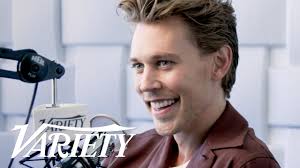 Austin Butler Drank Häagen-Dazs Ice Cream to Gain Weight for 'Elvis,' Was  Inspired by Ryan Gosling