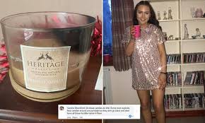 If the wick is too long, the wax will not pull up the wick and the wick will extinguish. Woman Warns Others To Be Careful With Wooden Wick Candles Daily Mail Online